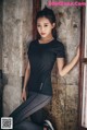 Beautiful Yoon Ae Ji poses glamor in gym fashion photos (56 photos) P20 No.a7cdbf